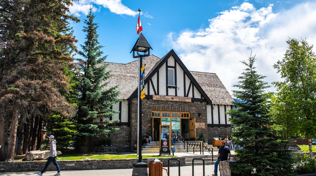 Banff Ulusal Parkı Bilgilendirme Merkezi, Banff, Alberta, Kanada