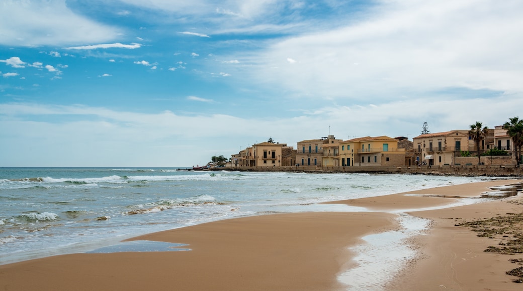 Plage de Sampieri