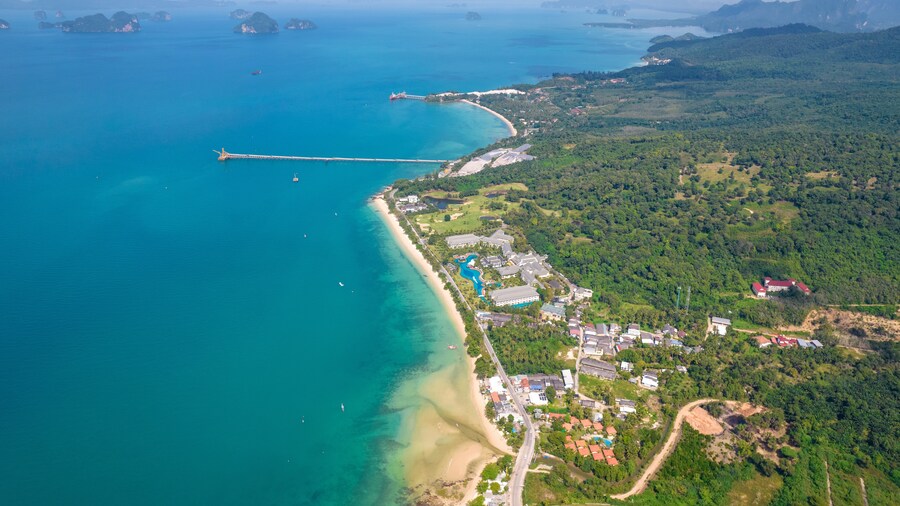 Khlong Muang Beach