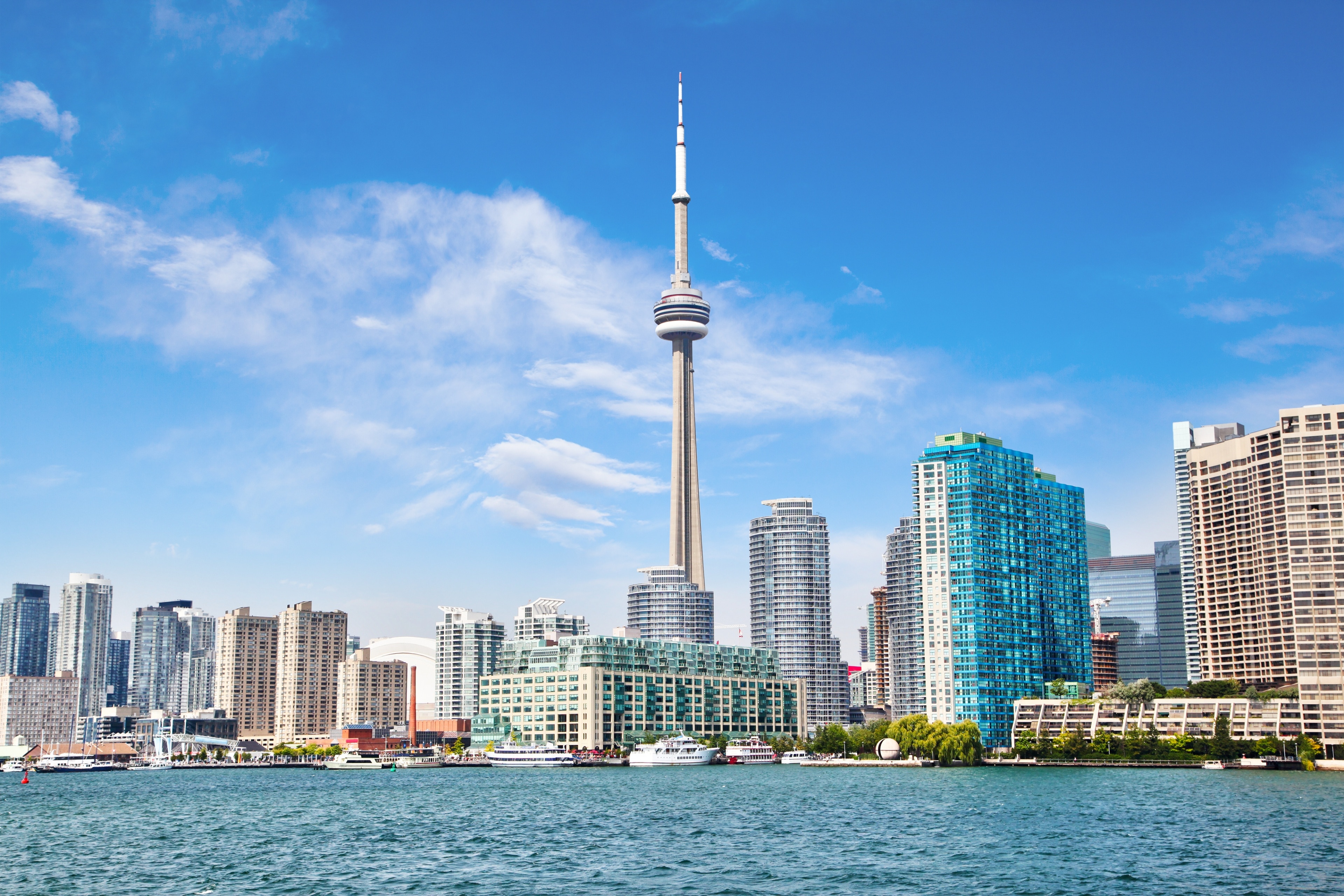 hotels near cn tower in toronto