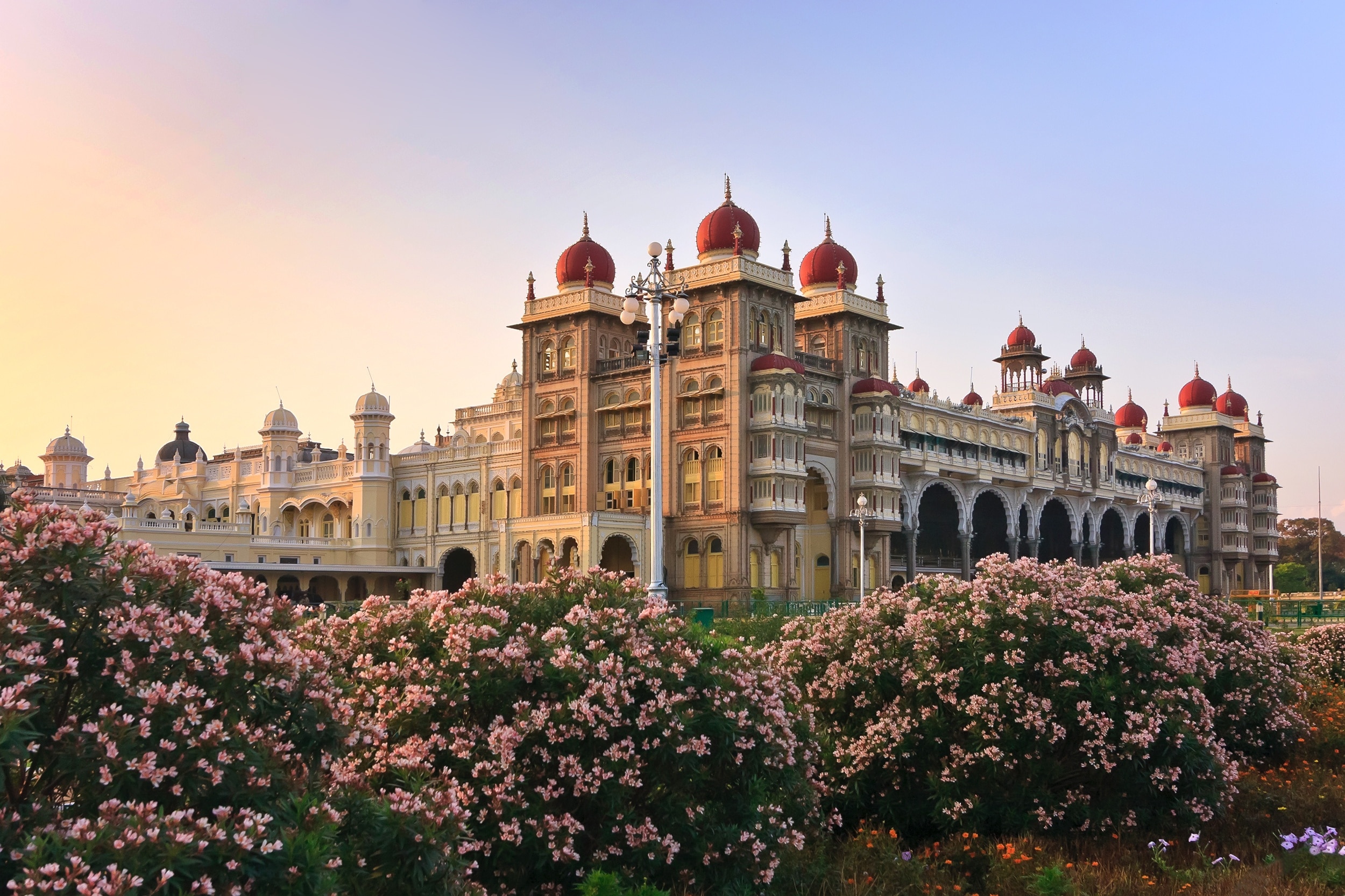 Mysore Palace in Mysore | Expedia.co.in