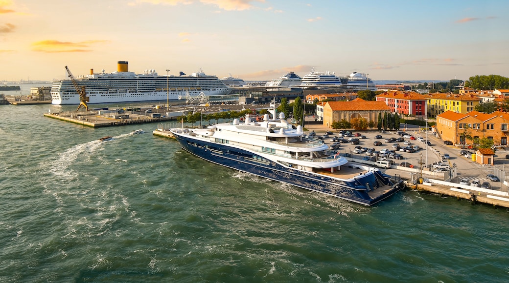 Port de Venise