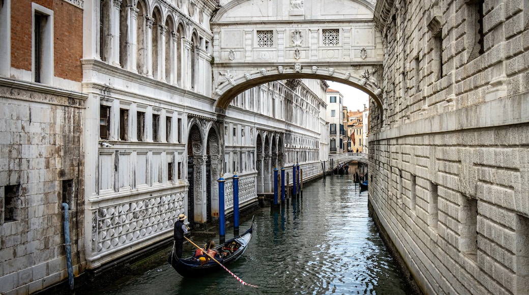 Bridge of Sighs, Venice, Veneto, Italy