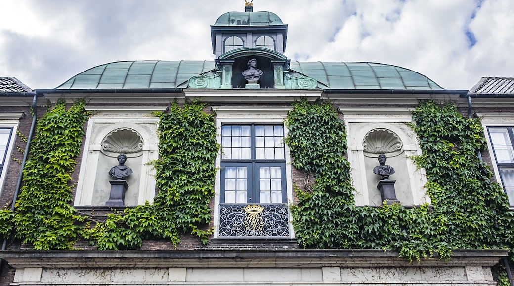 Schloss Charlottenborg