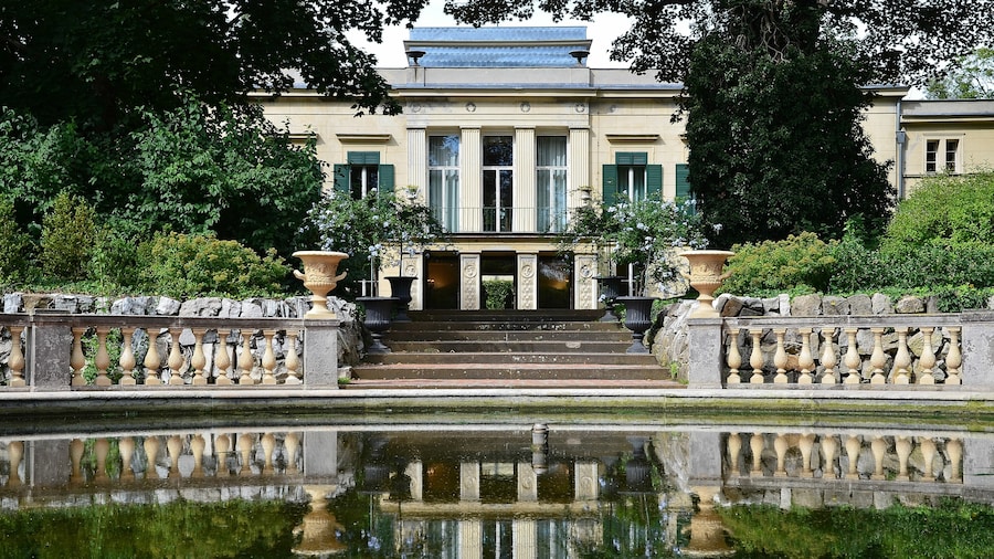 Schloss Glienicke