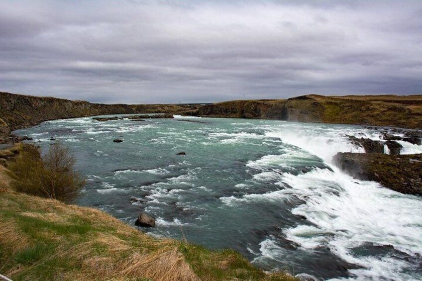 Urriðafoss Waterall - A hidden beauty