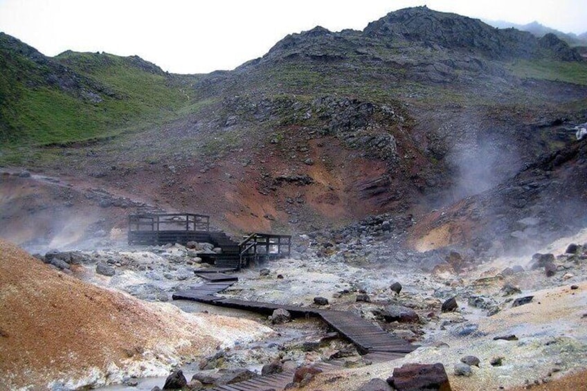 Krýsuvík Geothermal Area - Magnificent nature 