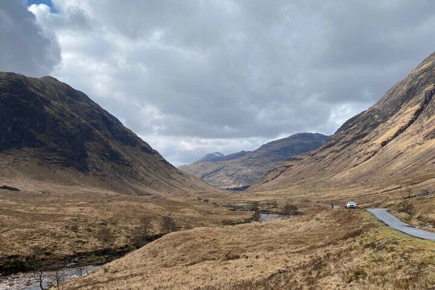 Private Full-Day Tour to the Scottish Highlands and Loch Ness