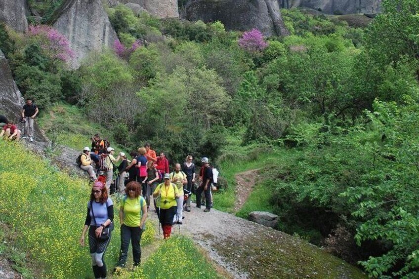 Easy Hiking Adventure at Meteora