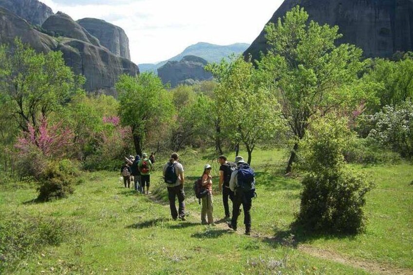 Easy Hiking Adventure at Meteora