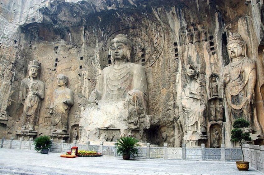 Longmen Grottoes 