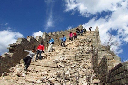 Jiankou to Mutianyu Great Wall Hiking Tour from Tianjin with Cable Car Ride