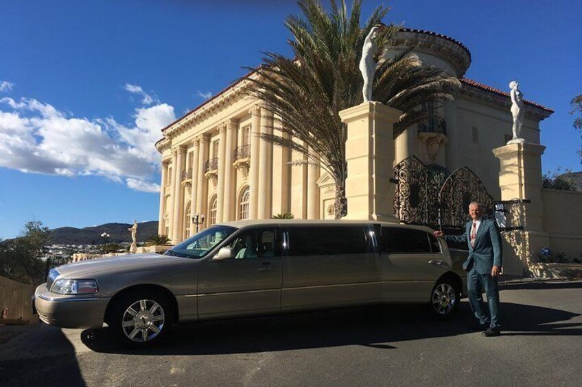 6-Hour Limo Tour with Open Bar