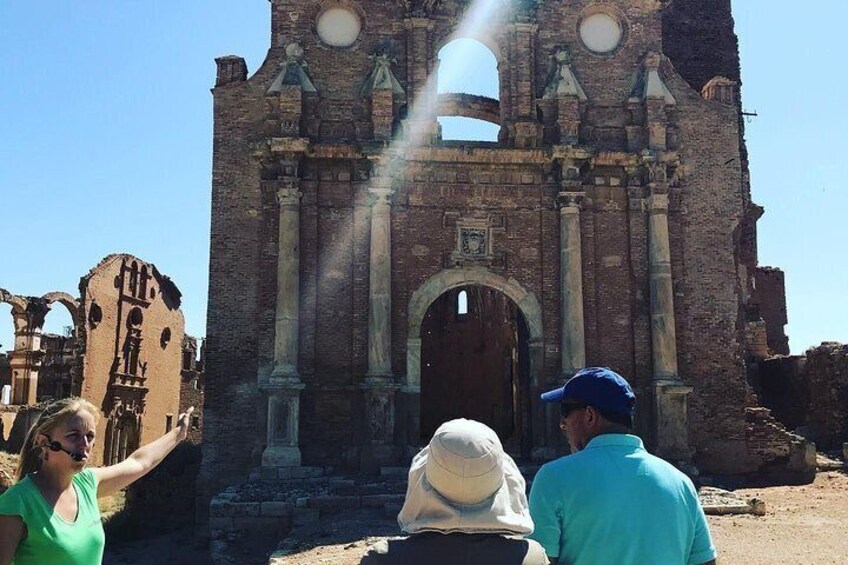 Olive Oil Tour and Visit to Belchite Old Town