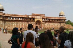 Taj Mahal Local Tour
