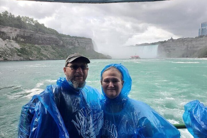 Maid of the Mist Thrill of Niagara with Walking Tour with Guide