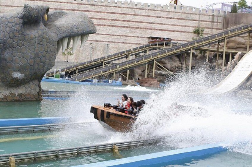 A fantastic sudden drop from 15 meters! Fun with the Viking on the water will never be enough for you.