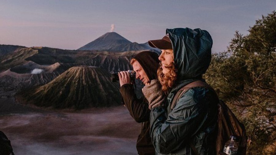 Mount Bromo Sunrise Tour from Surabaya & Malang - Depart Midnight