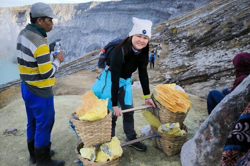 3-Day Tour: Mt Bromo, Ijen Crater & Madakaripura Waterfall