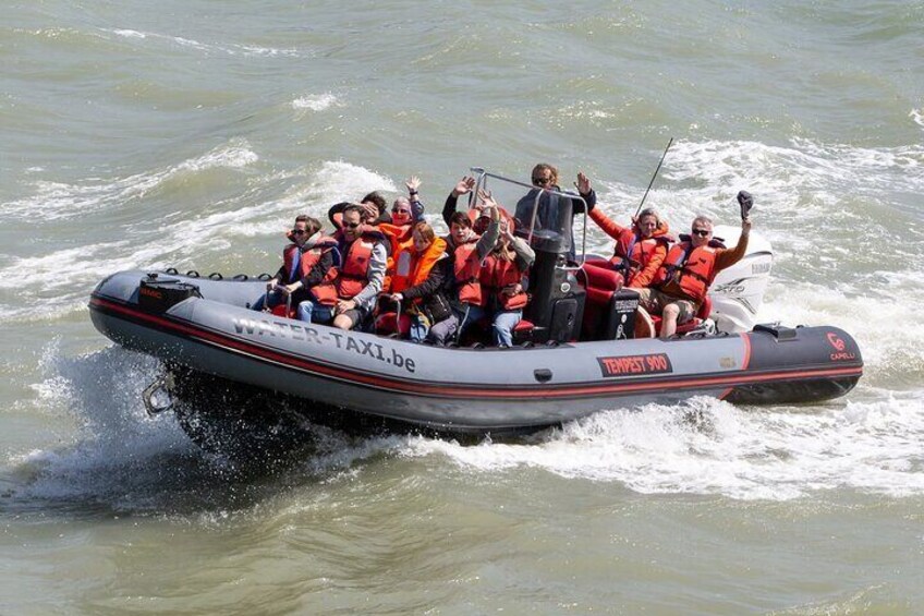 Unforgettable sea trip to the wind farms in the North Sea