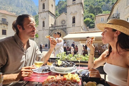 Private Walking tour with Wine and Food