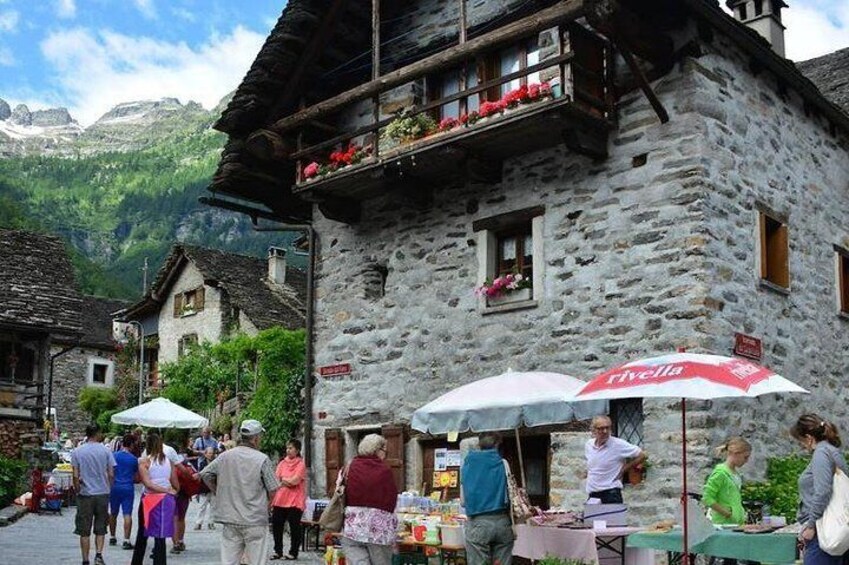 Verzasca valley, river and waterfall private guided tour