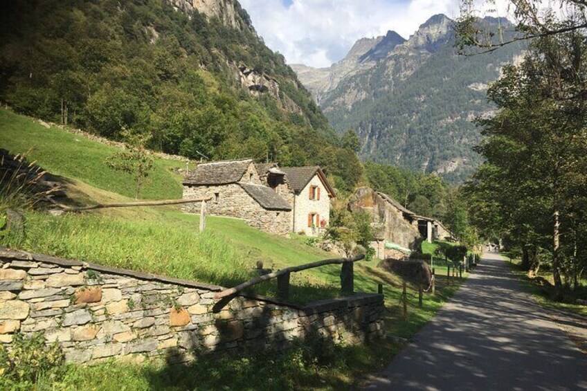 Verzasca valley, river and waterfall private guided tour