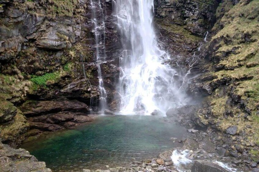 Verzasca valley, river and waterfall private guided tour