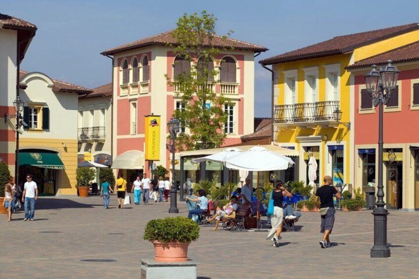 Serravalle shopping center, private shopping assistance