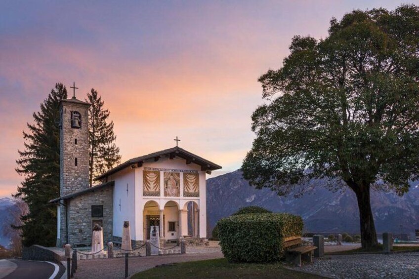 Lake Como trekking private guided tour