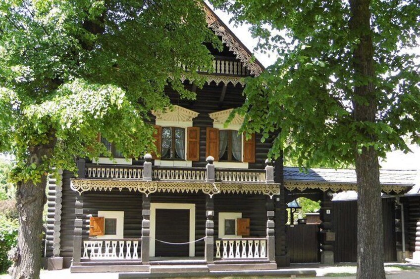 Russian Colony
