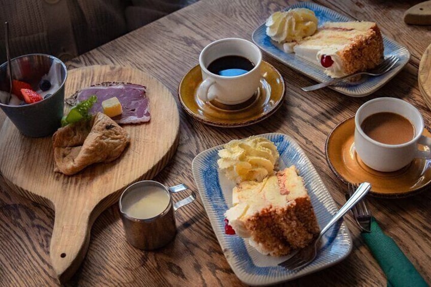 Reykjavik Food Walk - Local Foodie Adventure in Iceland