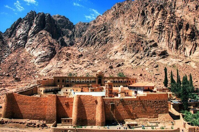 St. Catherine Monastery /The White Canyon/Ain Khudra Oasis Tour from Dahab