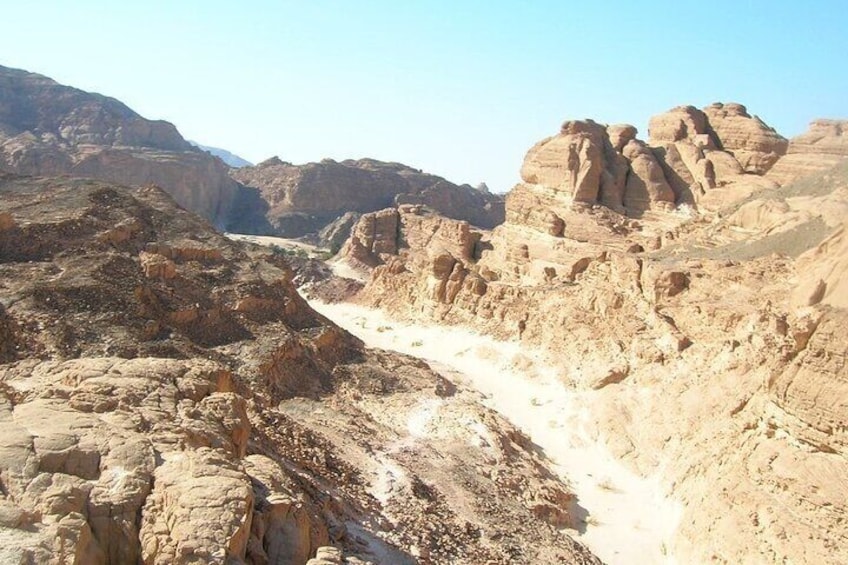 Colored and white canyon trip from Dahab
