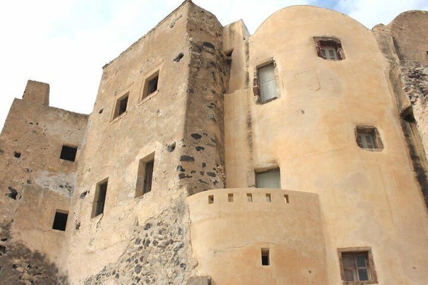 Hidden Santorini ! Private tour 4-Hours