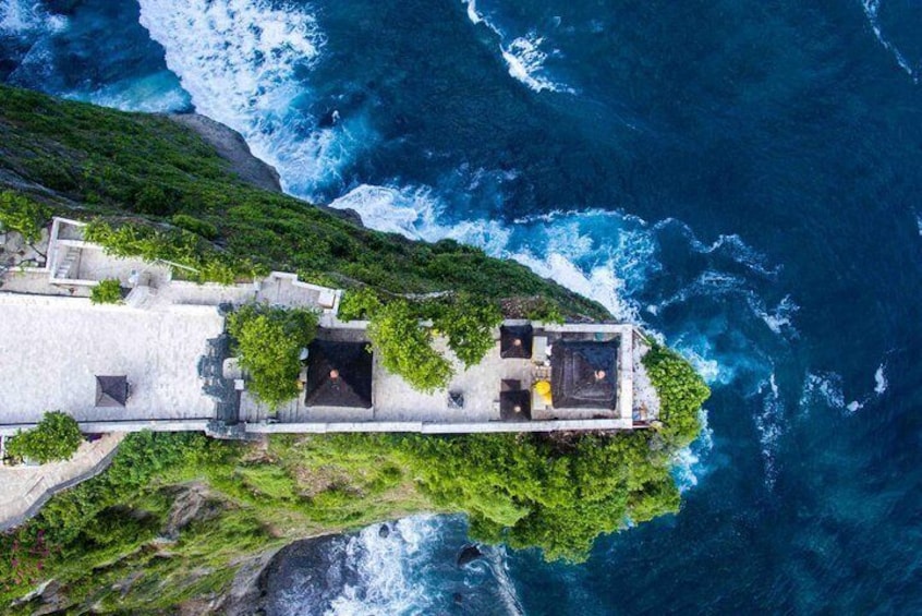 Best Bali Beaches - Uluwatu Temple - FREE Wi-Fi