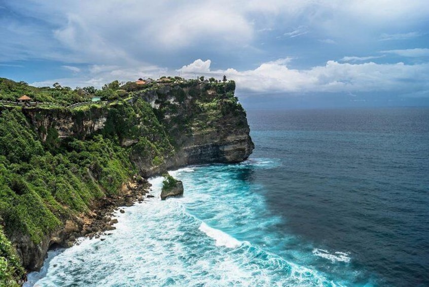 Best Bali Beaches - Uluwatu Temple - FREE Wi-Fi