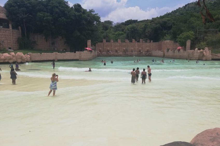 Pilannesburg Game Reserve and Sun City Full Day Tour from Johannesburg Private