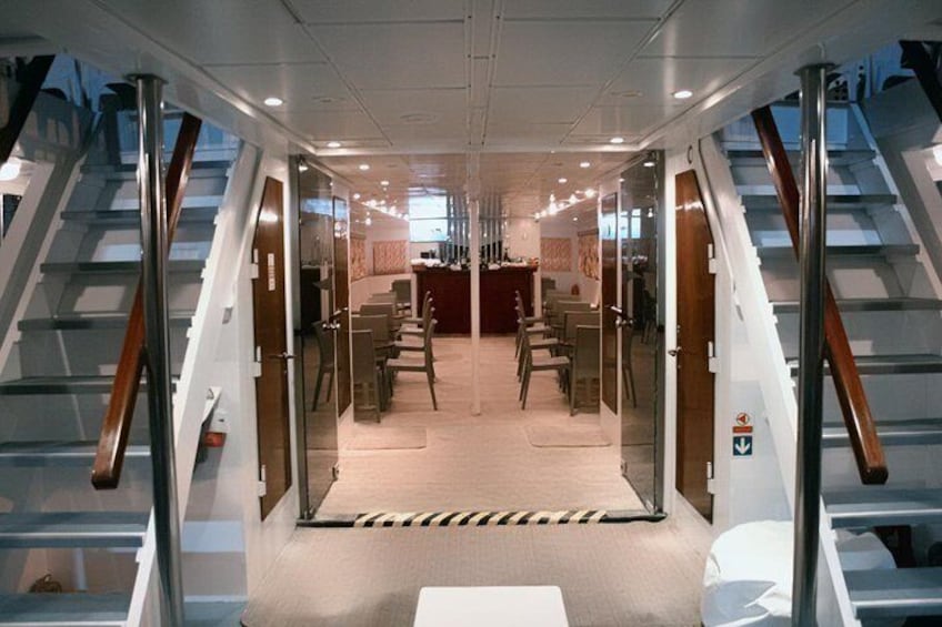 Daily Cruiser SFENDONI (Interior)