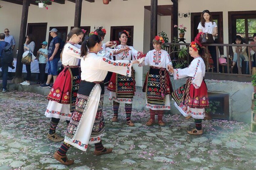 Rose Jam Workshop and Leavening of Authentic Yoghurt in a Traditional House