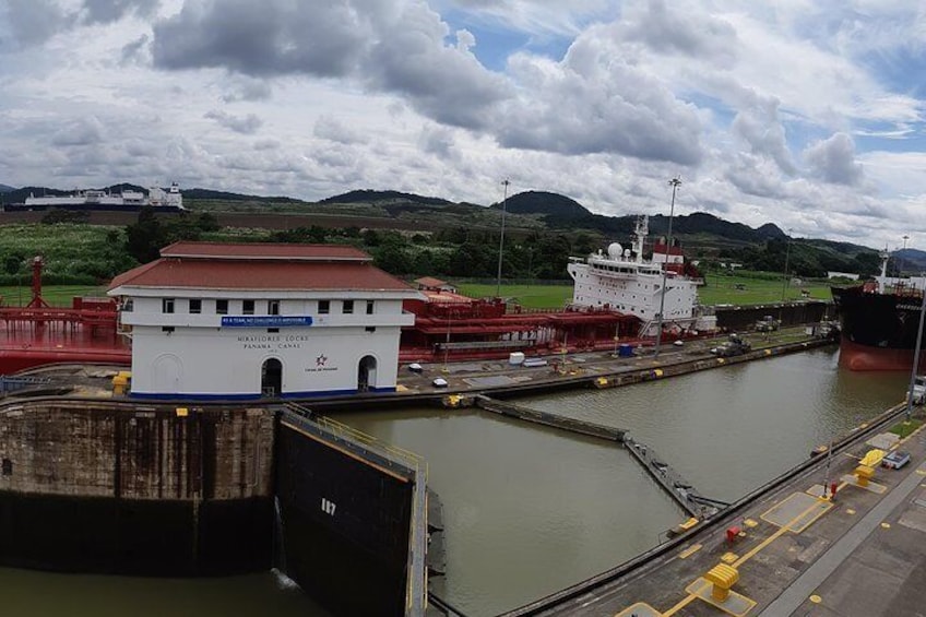 Nearby is The Miraflores Locks. In the distance, The New Cocoli Locks.