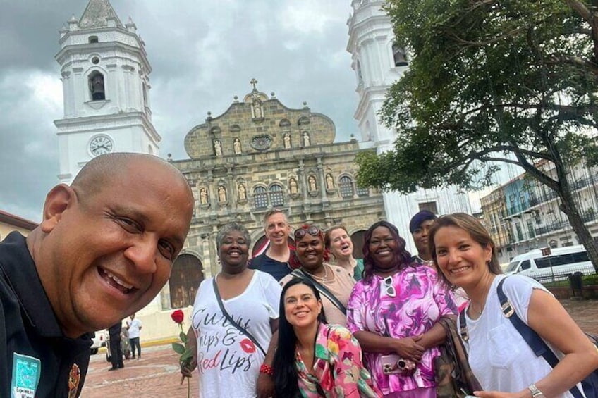 Half Day City and Panama Canal Tour