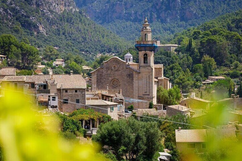 Afternoon Excursion in Valldemossa