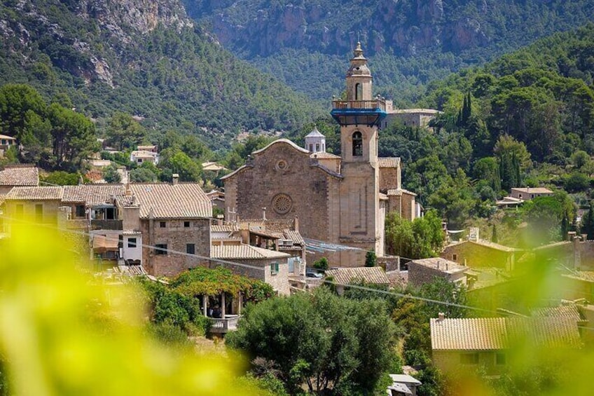 Afternoon Excursion in Valldemossa