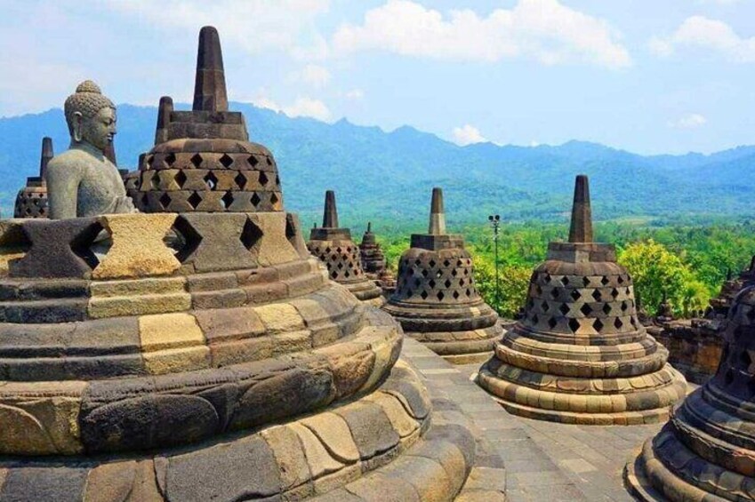 Adventure Trip Jakarta - Yogyakarta - Dieng Plateau 4 days