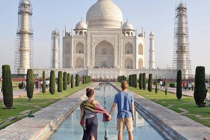 Full Day Taj Mahal & Agra Tour from Delhi