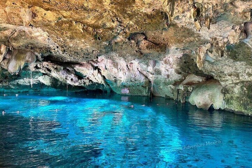 Dos Ojos cenote