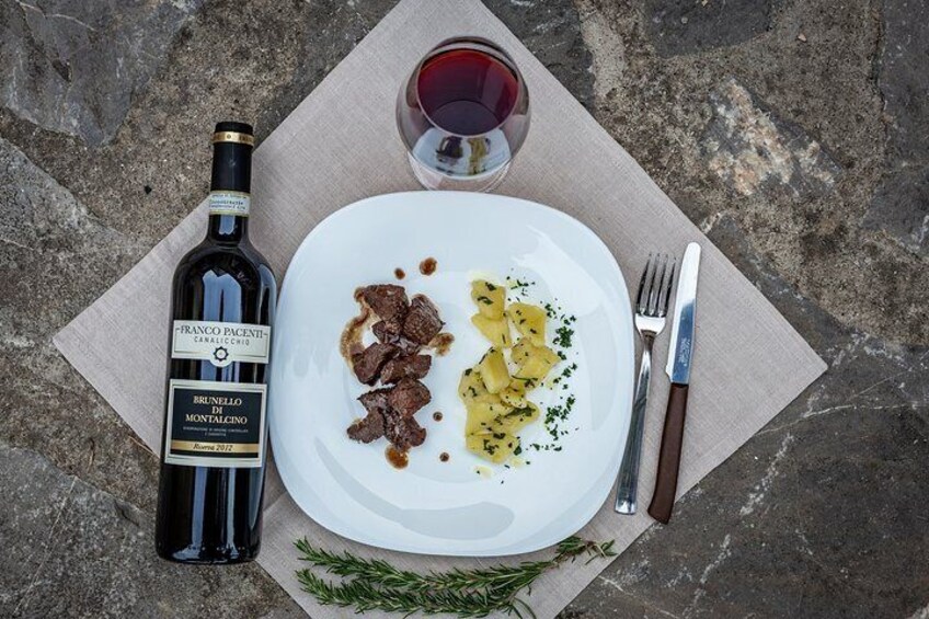 Private Cooking Class & Brunello Wine Tasting at a Boutique Winery in Montalcino