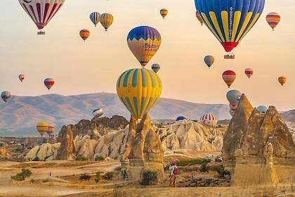 伊斯坦布尔 2 天全包式卡帕多奇亚之旅，可选热气球飞行
