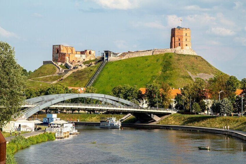 Guided Walking Tour Around Vilnius in Romantic Scenery